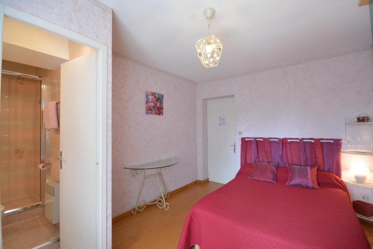 Chambre D'Hotes Au Vieux Chene Grillon Exteriör bild