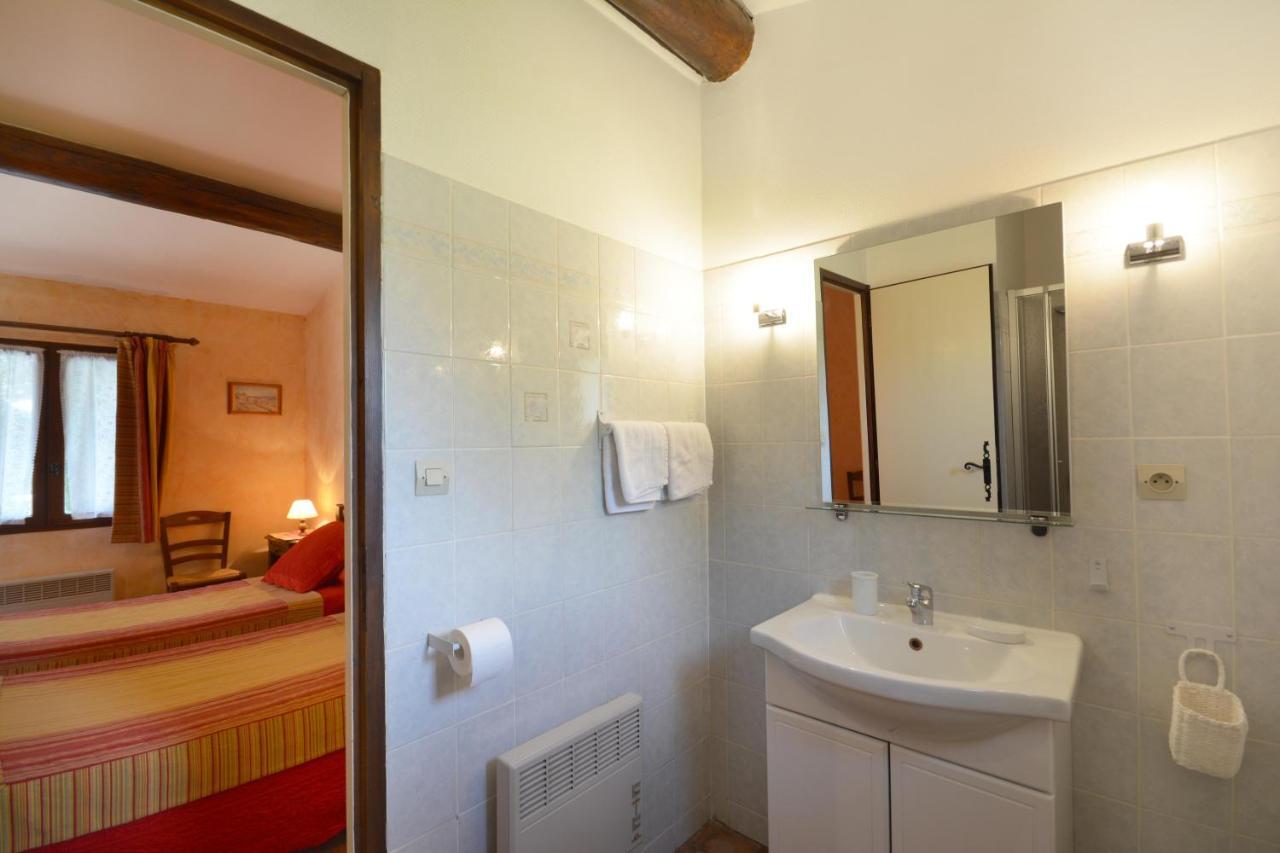Chambre D'Hotes Au Vieux Chene Grillon Exteriör bild